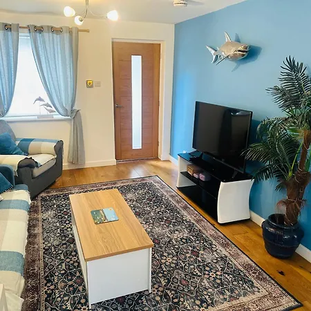 Road- Short Walk To Charlestown, & Coastal Paths- Dog Friendly * Carlyon Bay